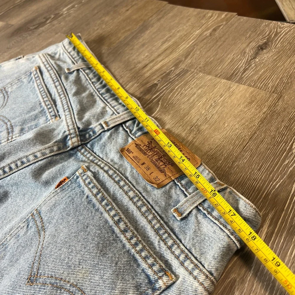 Levi's 560 Jeans Mens 38x32 Light Wash Loose Fit Tapered Leg Vintage 90s Baggy